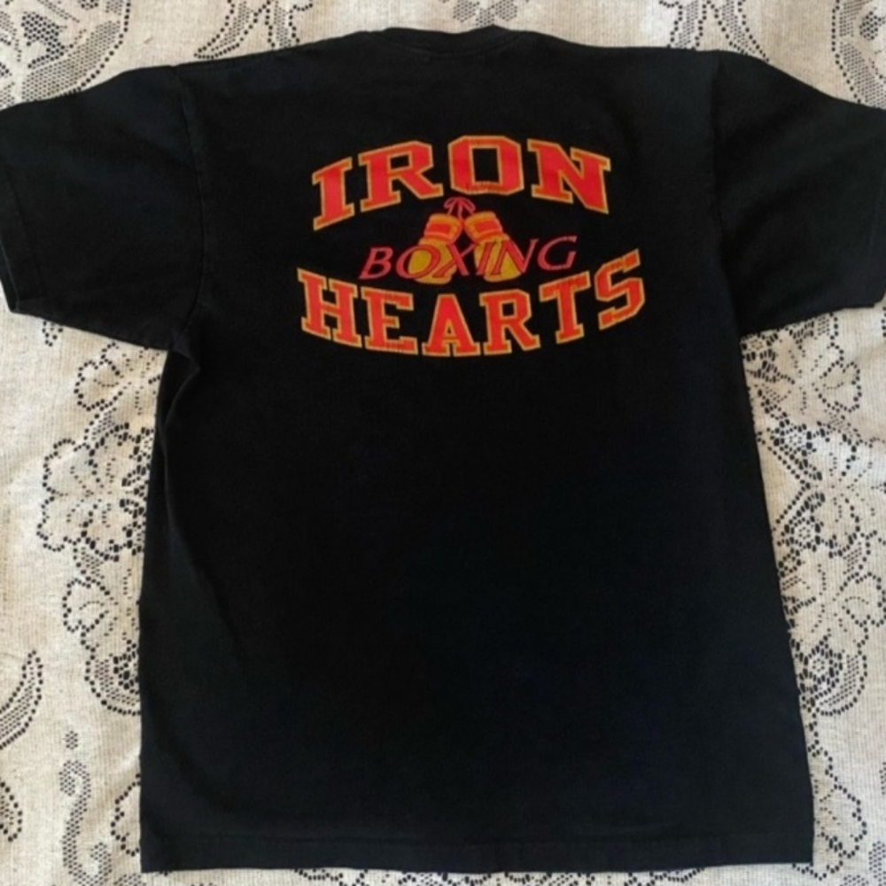Good Condition Mens BNK SuperActive Wear Tee